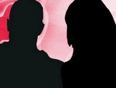 Γνωστός βουλευτής αρραβωνιάστηκε κρυφά 27χρονη καλλονή διακοσμήτρια! (φώτο)